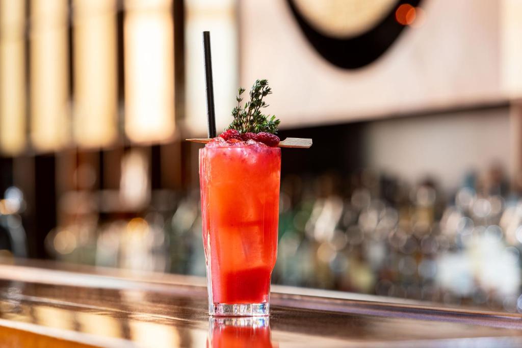 Sheraton Hannover Pelikan Hotel - Resim 2