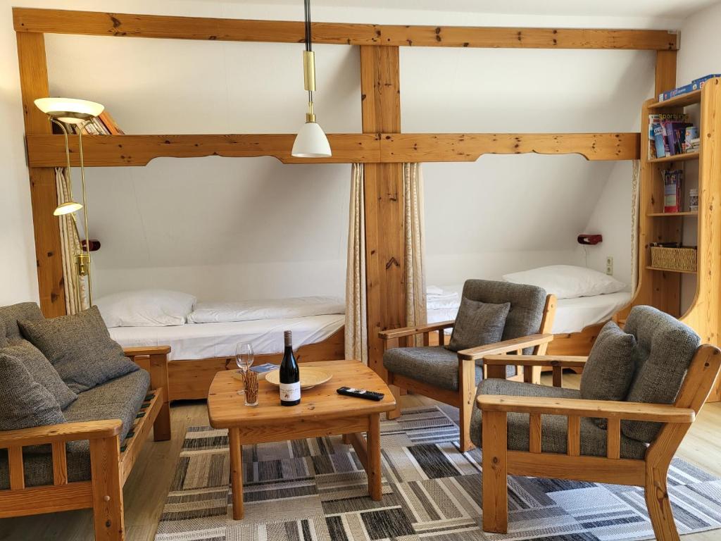 Posezení v ubytování Ferienwohnung "Neptun" im Haus Tjark