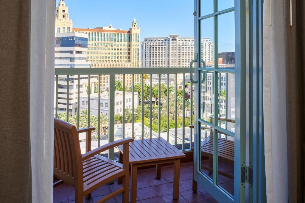Balkón nebo terasa v ubytování Hotel Colonnade Coral Gables, Autograph Collection