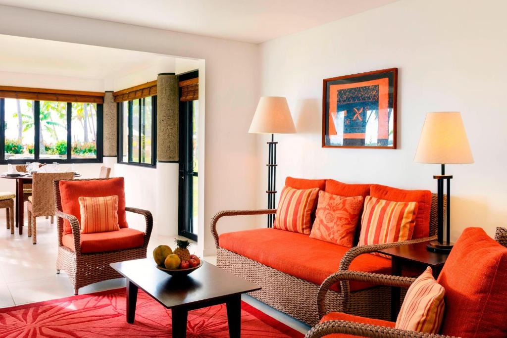 Posezení v ubytování Sheraton Denarau Villas