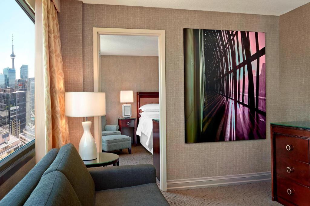 Posezení v ubytování Sheraton Centre Toronto Hotel