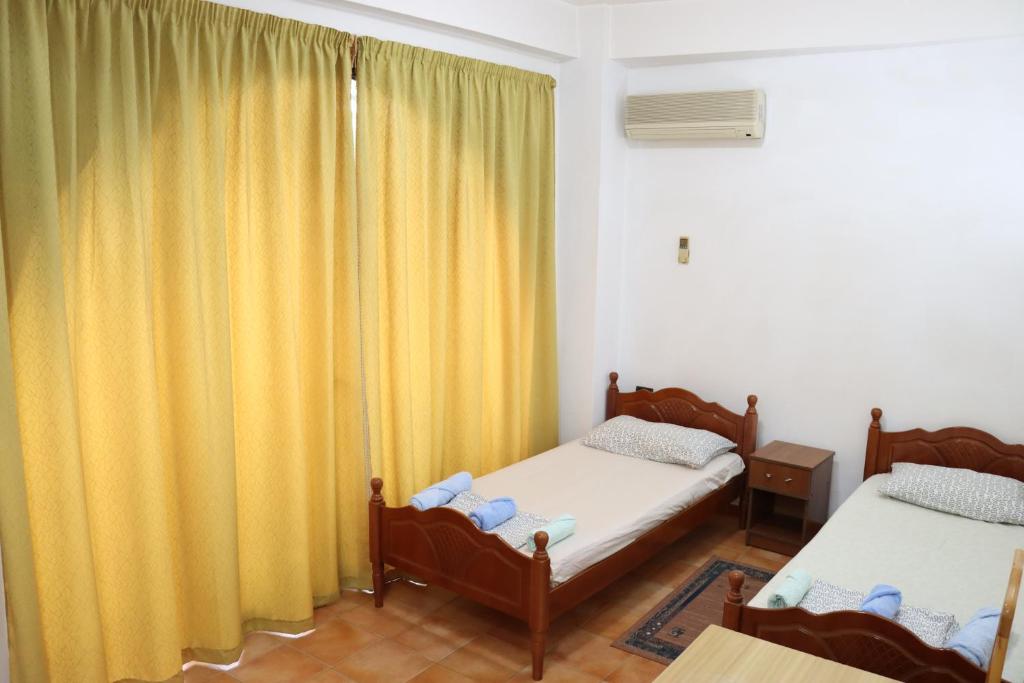 ~Villa Gloria~ - Triple Room With Balcony