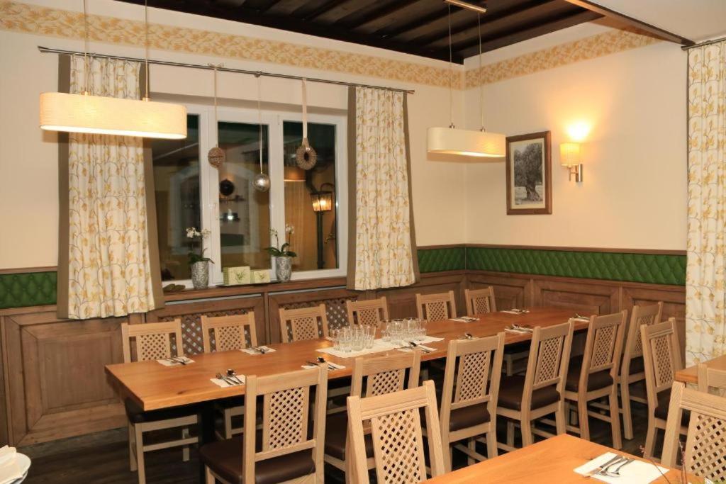 Restaurace v ubytování Gasthof zur Post