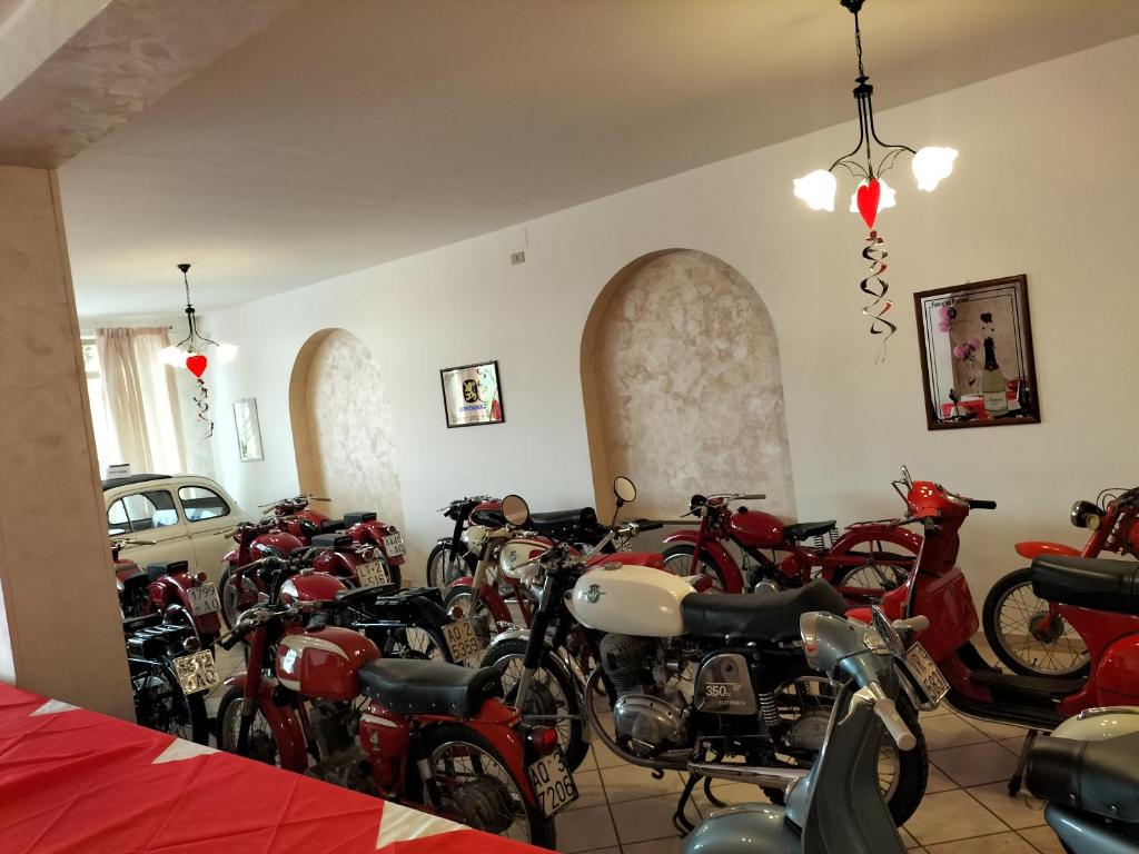 Zdjęcie z galerii obiektu Hotel Grazia Ristorante w mieście LʼAquila