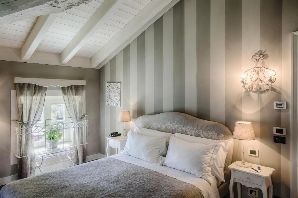 Relais Villa Vittoria - Camera Doppia Con Vista Lago - Mansarda