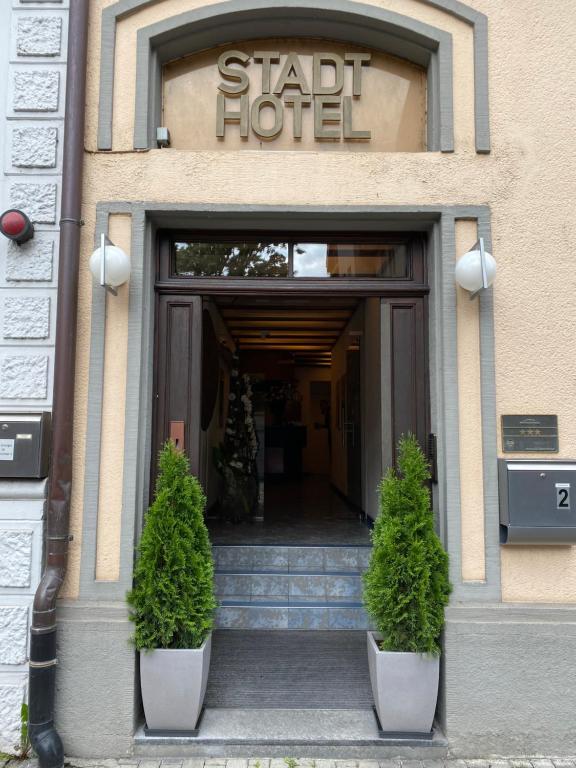 Exteriér nebo vchod ubytování Stadthotel