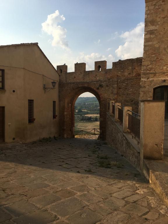 Fotografie z fotogalerie ubytování CIVICO 27 rooms v destinaci Magliano in Toscana