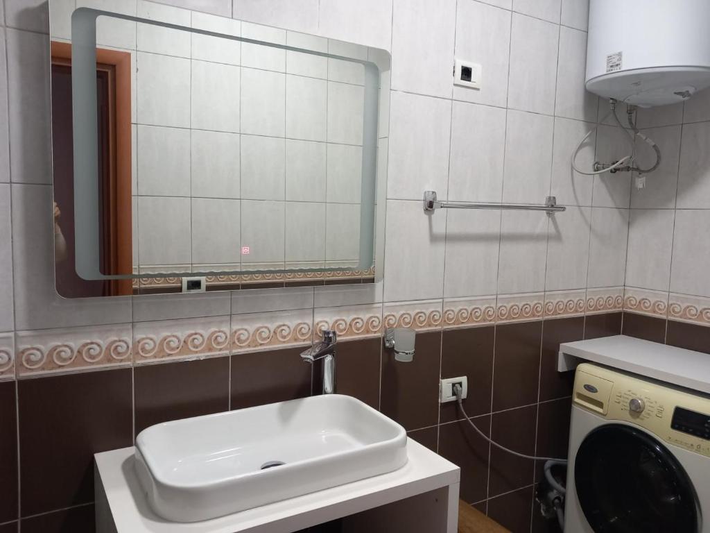 Delizioso bilocale vista mare Arduin Red Wheel - Imazhi 3