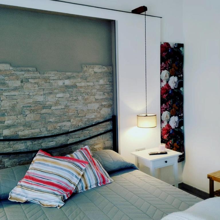 Prima Stella Tourist Rooms - Tweepersoonskamer Met Eigen Externe Badkamer