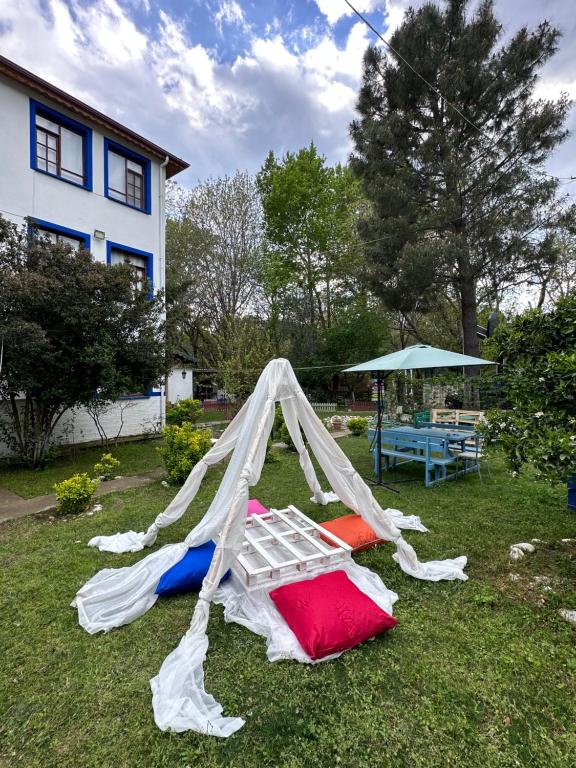 13+ Teepee Birthday Party