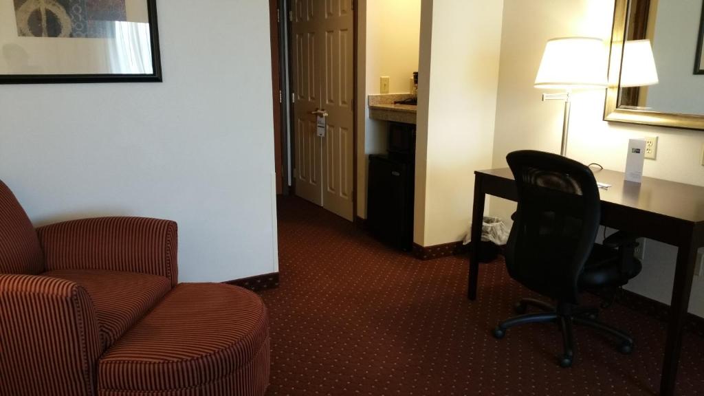 Posezení v ubytování Holiday Inn Express Syracuse-Fairgrounds by IHG