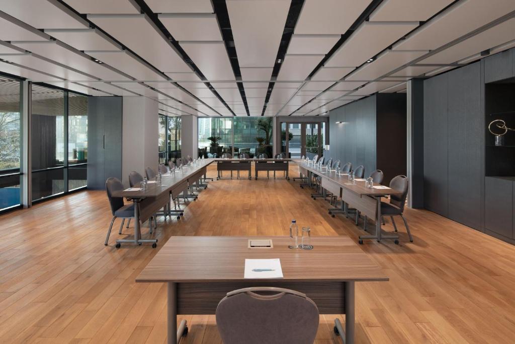 رزرو هتل، Four Points توسط Sheraton Istanbul Kagithane، آژانس مسافرتی آسمان سپید