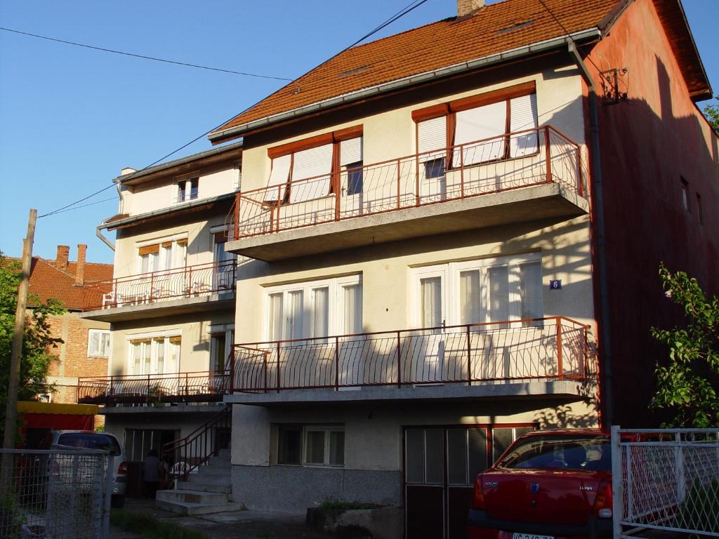 Budova, kde se apartmán nachází