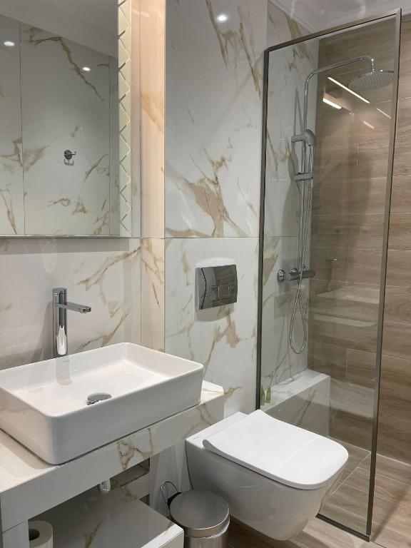 JUEL APARTMENTS - 18