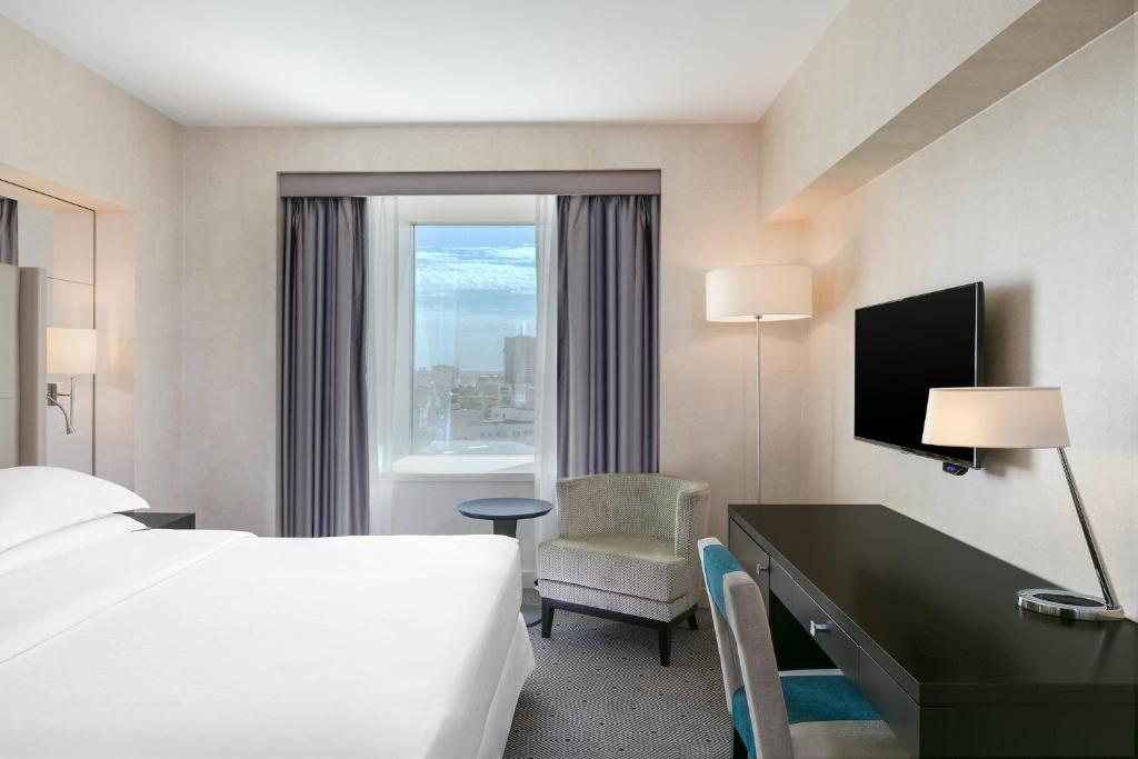 Sheraton Bucharest Hotel - Resim 7