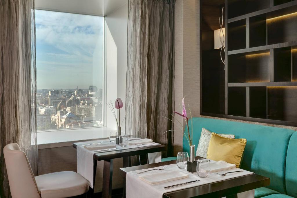 Sheraton Bucharest Hotel - Resim 27