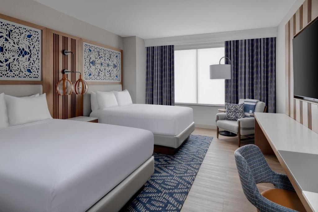 Postel nebo postele na pokoji v ubytování Austin Marriott South