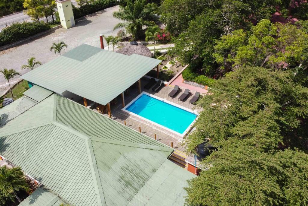 Bazén v ubytování Hacienda La Huerta, Puerto Plata nebo v jeho okolí