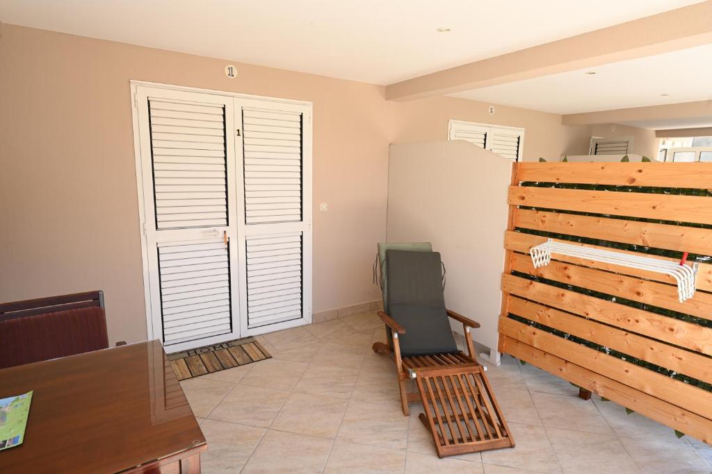 Istumisnurk majutusasutuses Guest house Kokolo