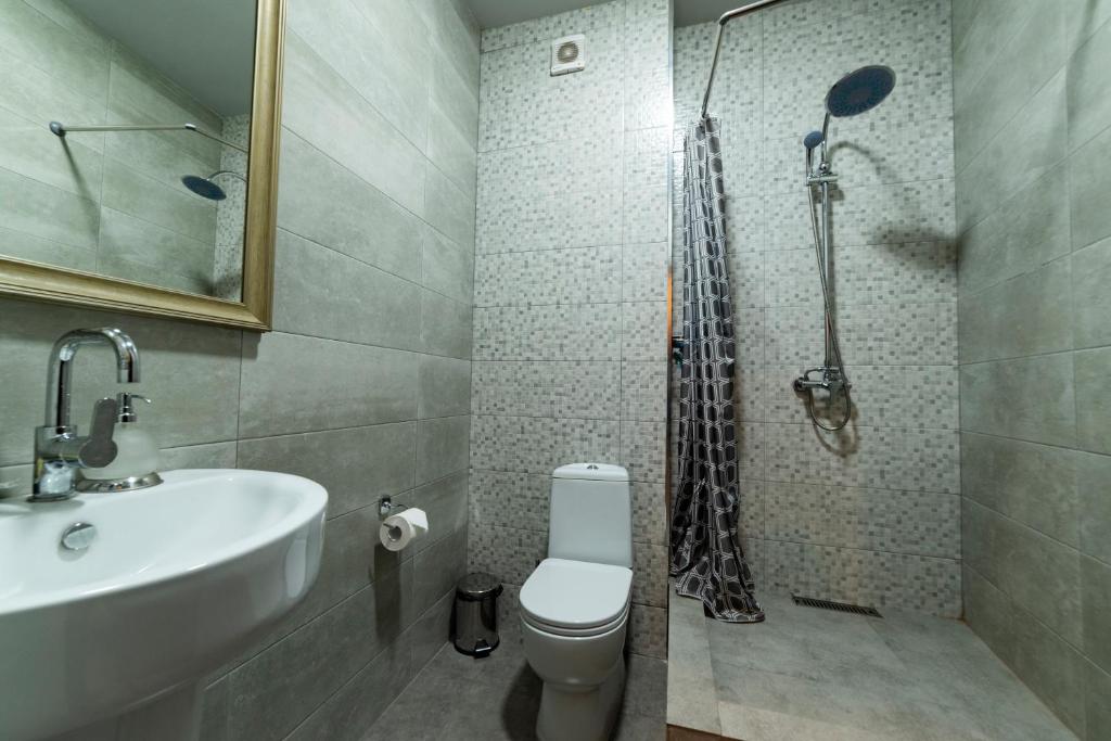 Koupelna v ubytování B H Y Guesthouse in Yerevan