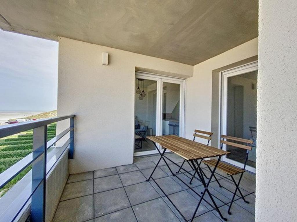 Balkon lub taras w obiekcie Appartement face mer pour 4 pers, déco soignée, balcon, garage, animaux acceptés - FR-1-236-155