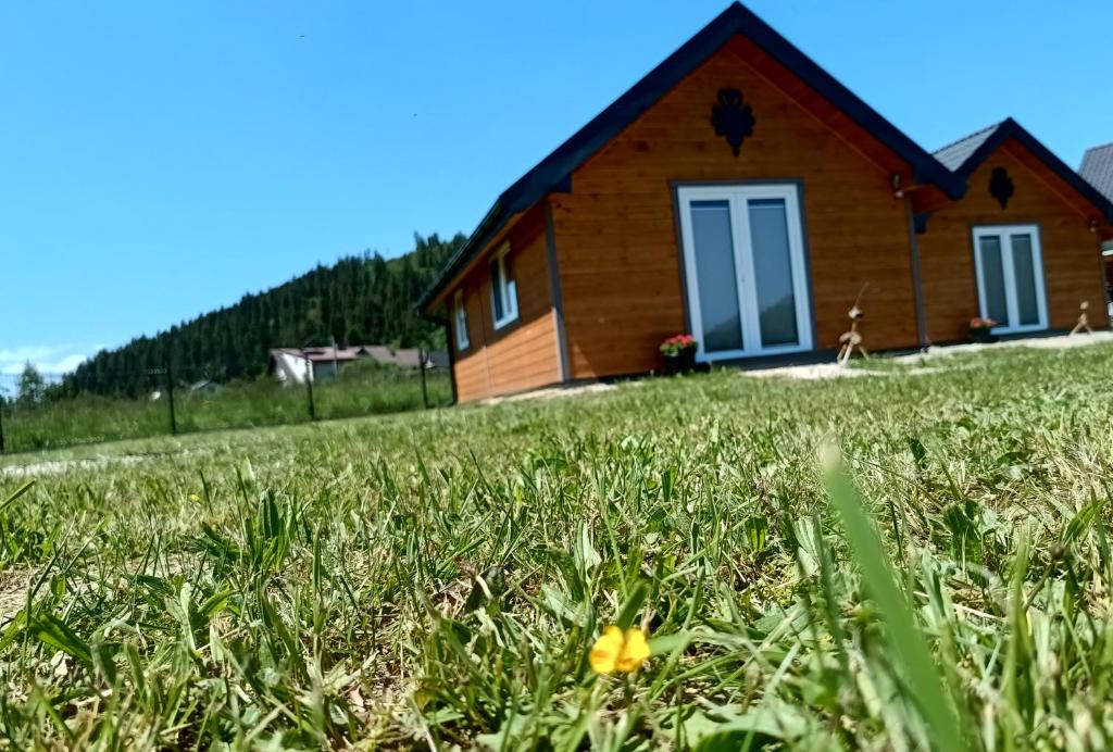 Budova, v ktorej sa dovolenkový dom nachádza