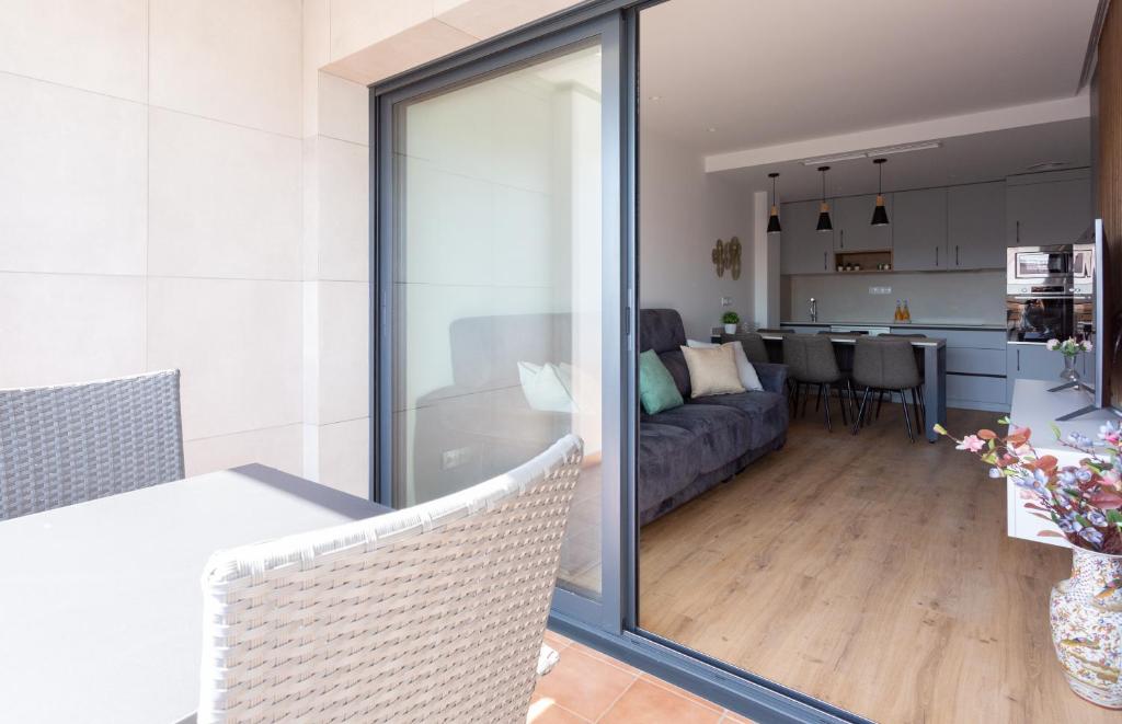 Fotografia z galérie ubytovania Precioso apartamento en la playa v destinácii Castelldefels