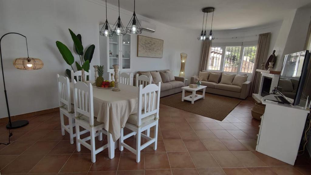 Posedenie v ubytovaní Casa Rural Villa Arylex