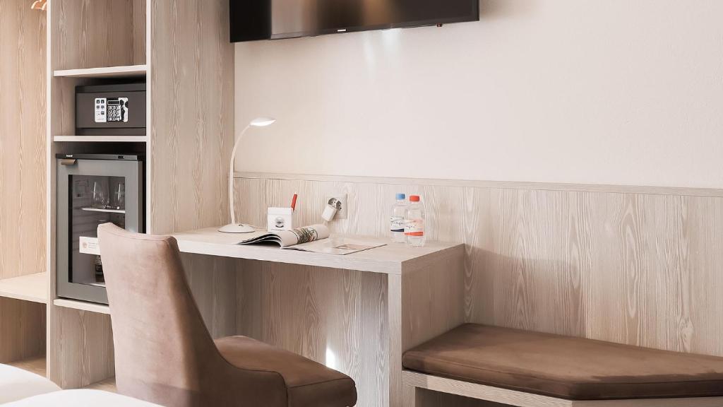 Fotografie z fotogalerie ubytování Hotel La Perla v destinaci SantʼAntonino