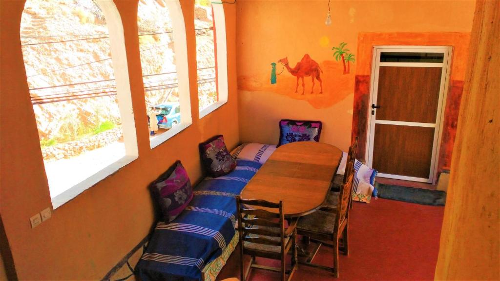 Posezení v ubytování Dounia Hostel