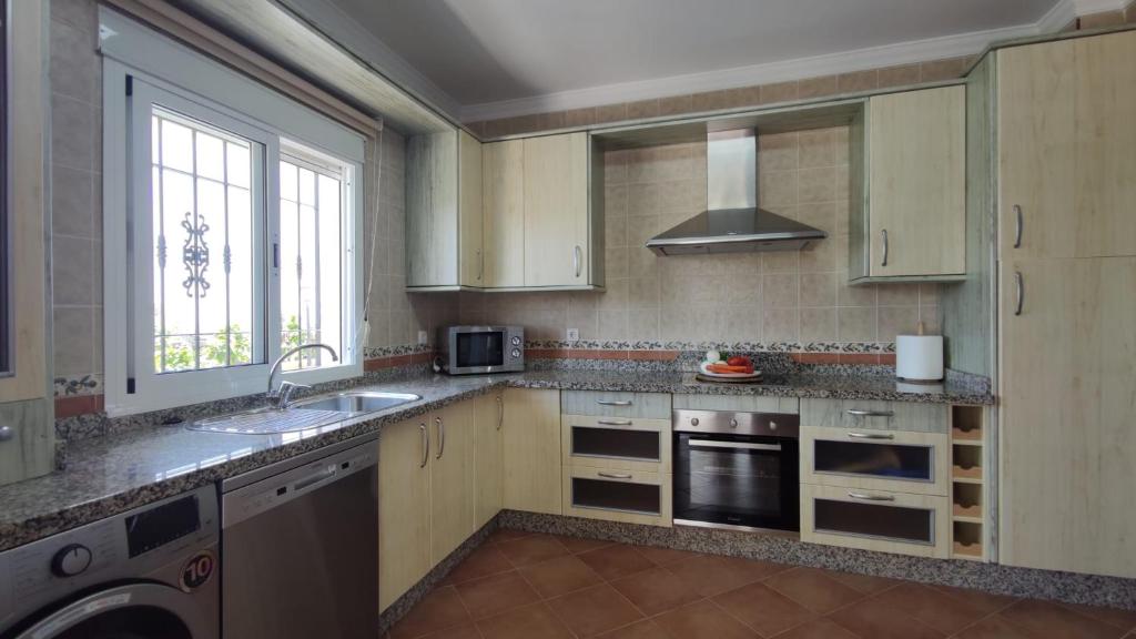Kuchyňa alebo kuchynka v ubytovaní Casa Rural Villa Arylex