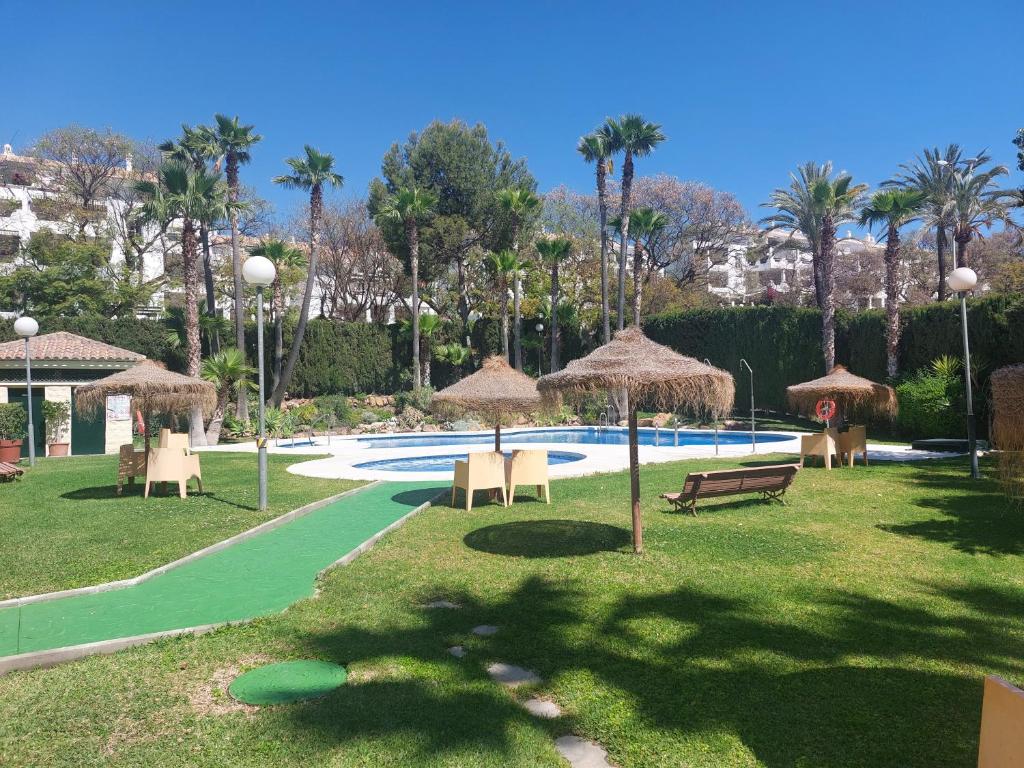 Bazén v ubytování benalmadena nuevatorrequebrada nebo v jeho okolí