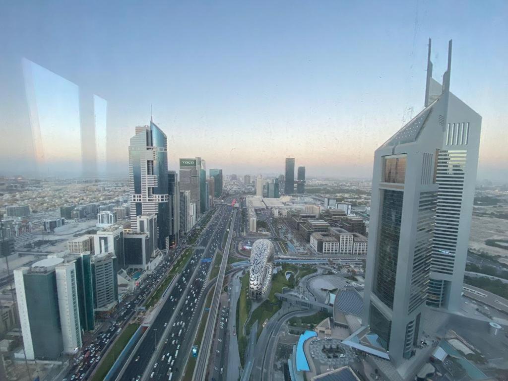 TOP FLOOR 1 BEDROOM APARTMENT, DUBAI DIFC