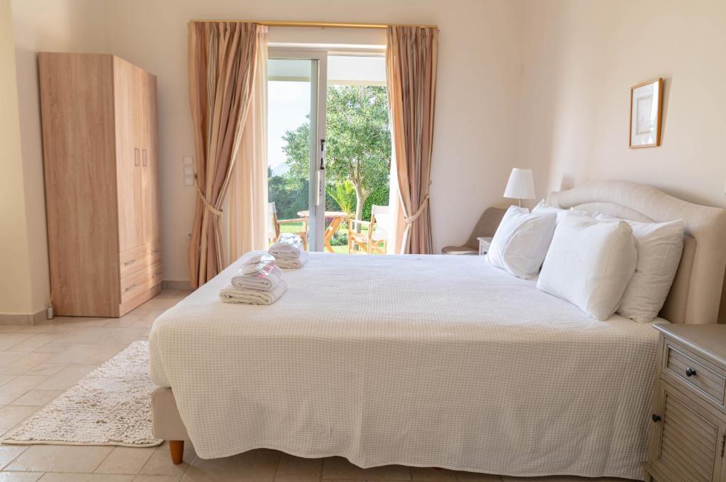 Zdjęcie z galerii obiektu Kos Secret Villa with private pool w mieście (( Kermetés ))