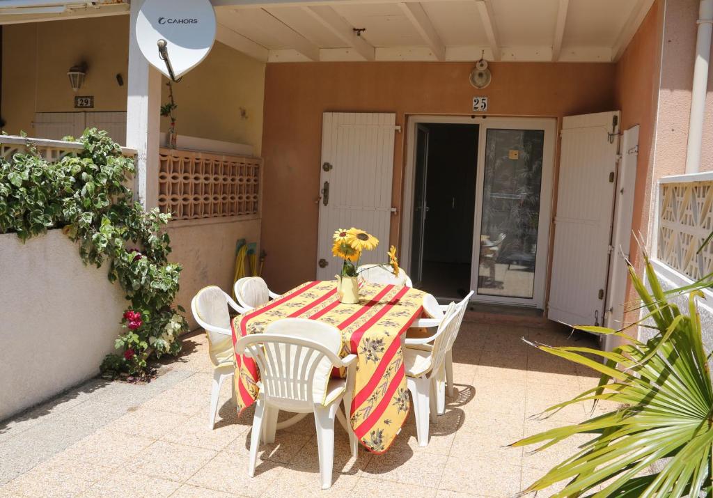 Photo de la galerie de l'établissement Nr 25 Vakantiehuisje Portiragnes Les Marines, à Portiragnes