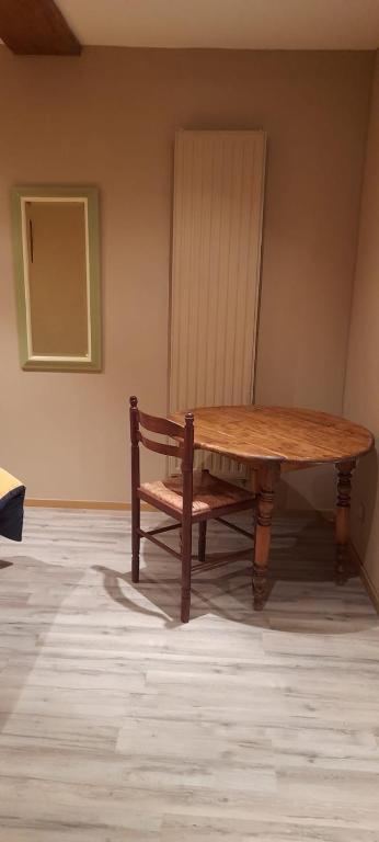 Fotografie z fotogalerie ubytování Chambres et table d'hôtes : LES SENTIERS DE LA BREME v destinaci Uchon