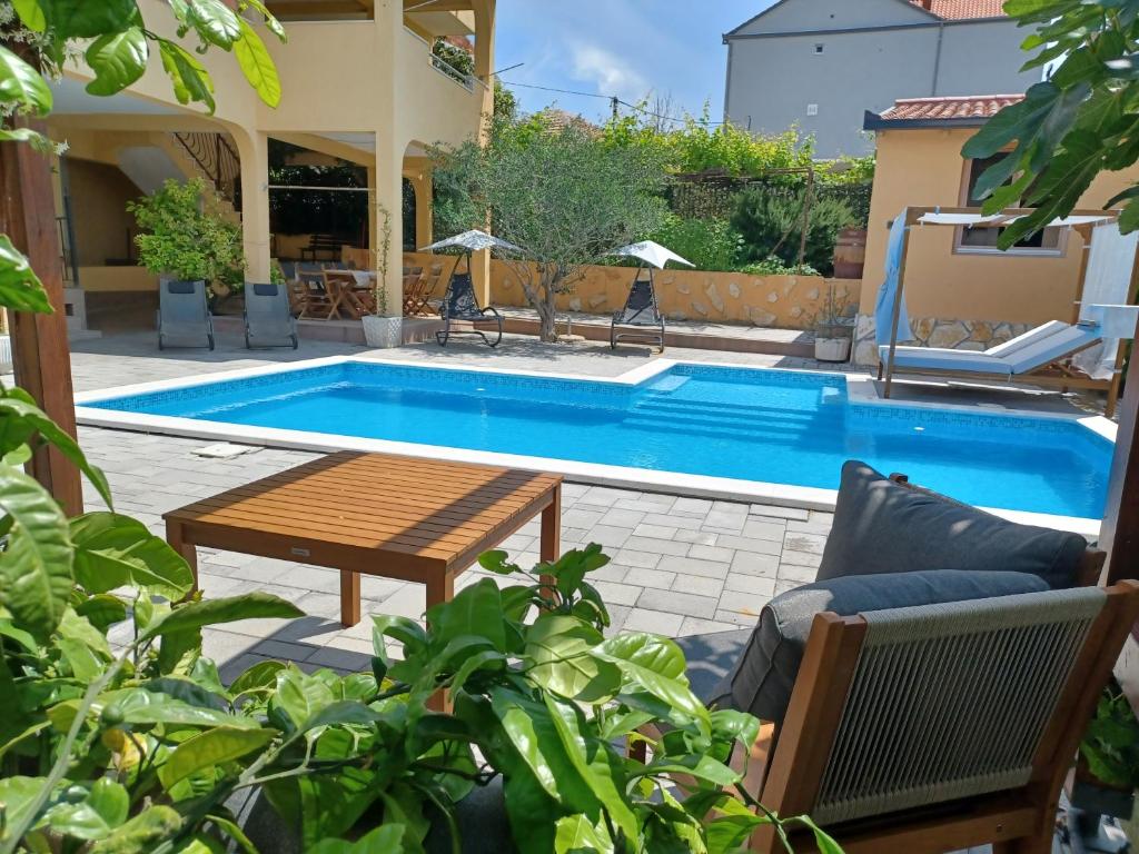 Villa Domjanovic Apartments
