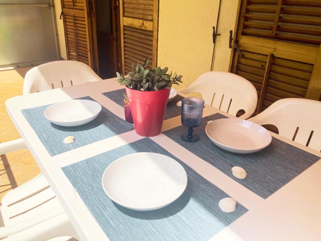 Kép Apartamento con AMPLIA TERRAZA Y VISTAS AL MAR a 150 metros de la playa szállásáról Sant Antoni de Calongéban a galériában