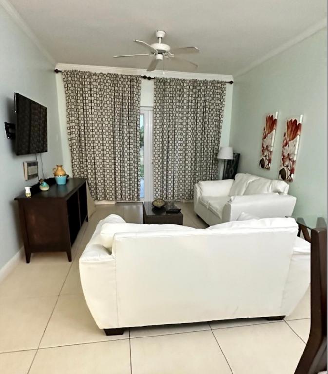 Jamnick Vacation Rentals - Richmond, St Ann, Jamaica - Twee-slaapkamer Appartement