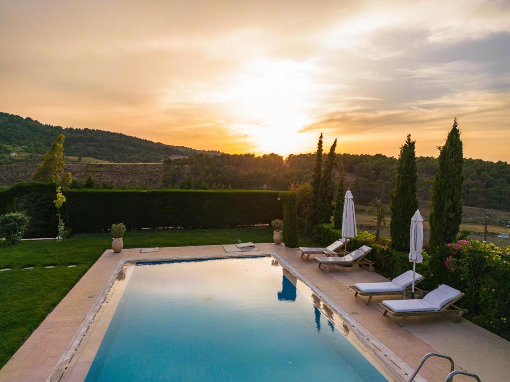 Zdjęcie z galerii obiektu Kos Secret Villa with private pool w mieście (( Kermetés ))