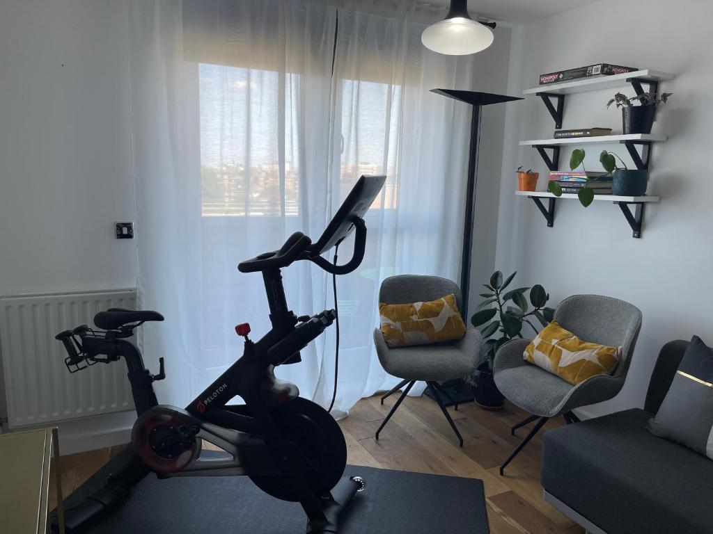 Peloton Organic Health Apartment in Angel, Old Street, Islington, London –  Updated 2023 Prices