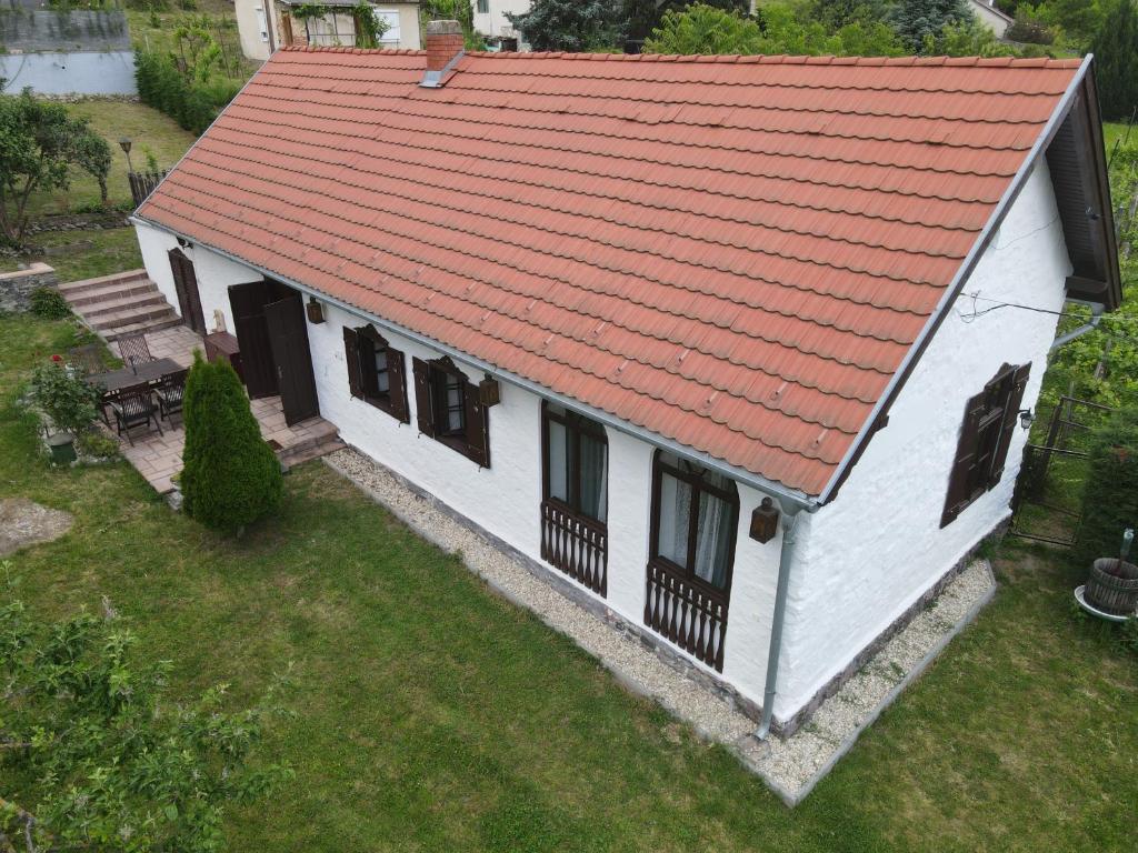 Budova, kde se prázdninový dům nachází