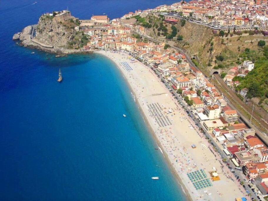 an aerial view of a beach and the ocean at Stella Marina in Scilla