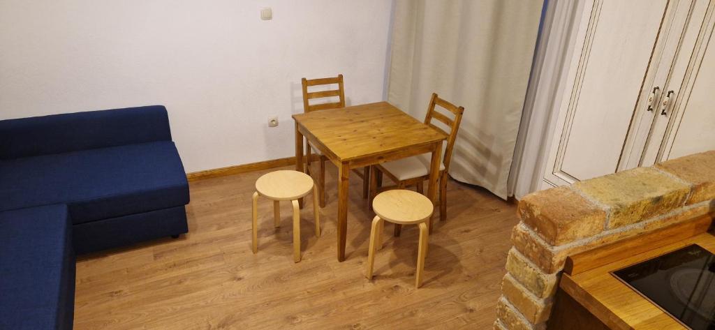 Posedenie v ubytovaní Andrijana