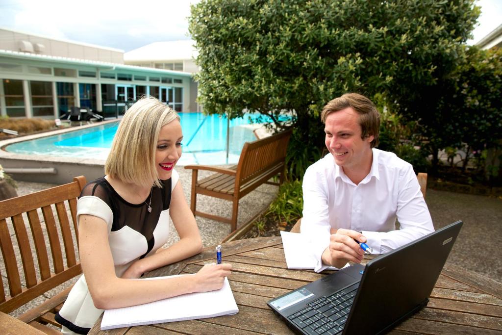 Brentwood Hotel - Resim 7