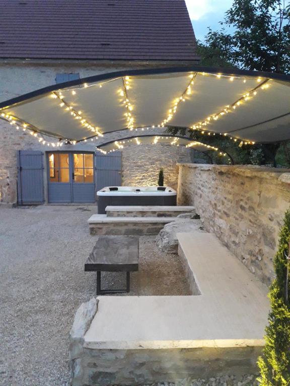 Patio nebo venkovní prostory v ubytování Bergerie du Causse