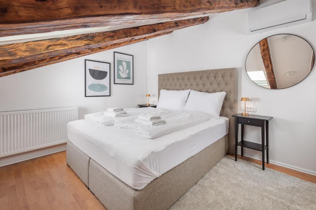 Apartments Madeleine - 10