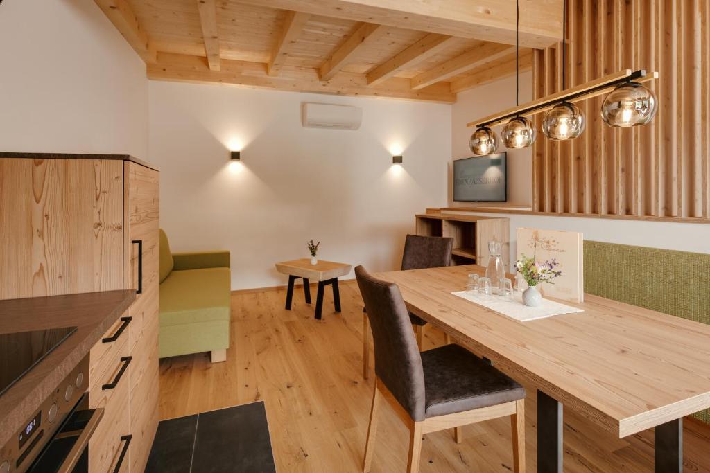 Edenhauserhof - Apartment With Lake View