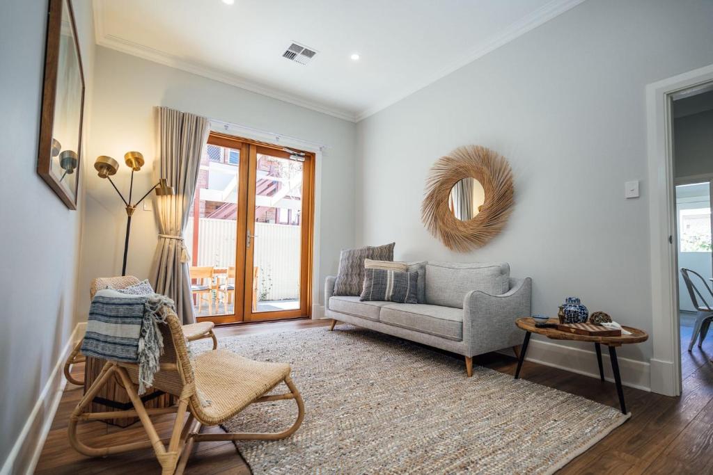 Belle Escapes Bondi on Moseley, Glenelg Updated 2023 Prices