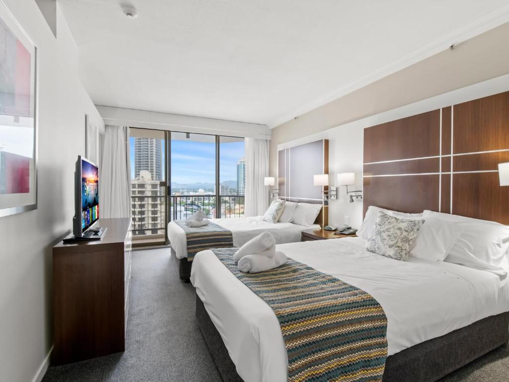 Camera con 2 Letti e TV a schermo piatto di Amazing suite with beach views at prime location a Gold Coast